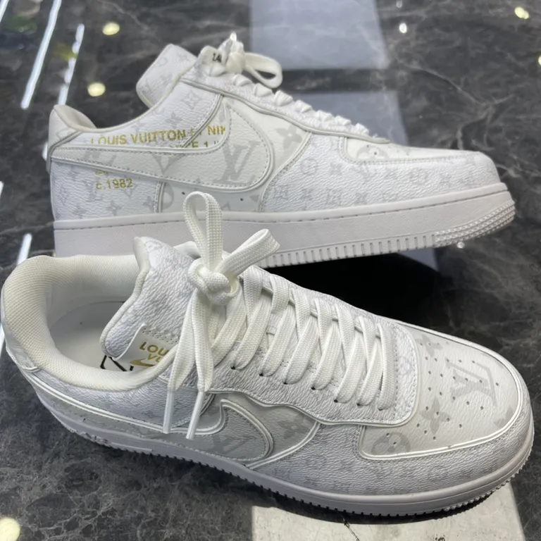 Louis Vuitton Shoe 